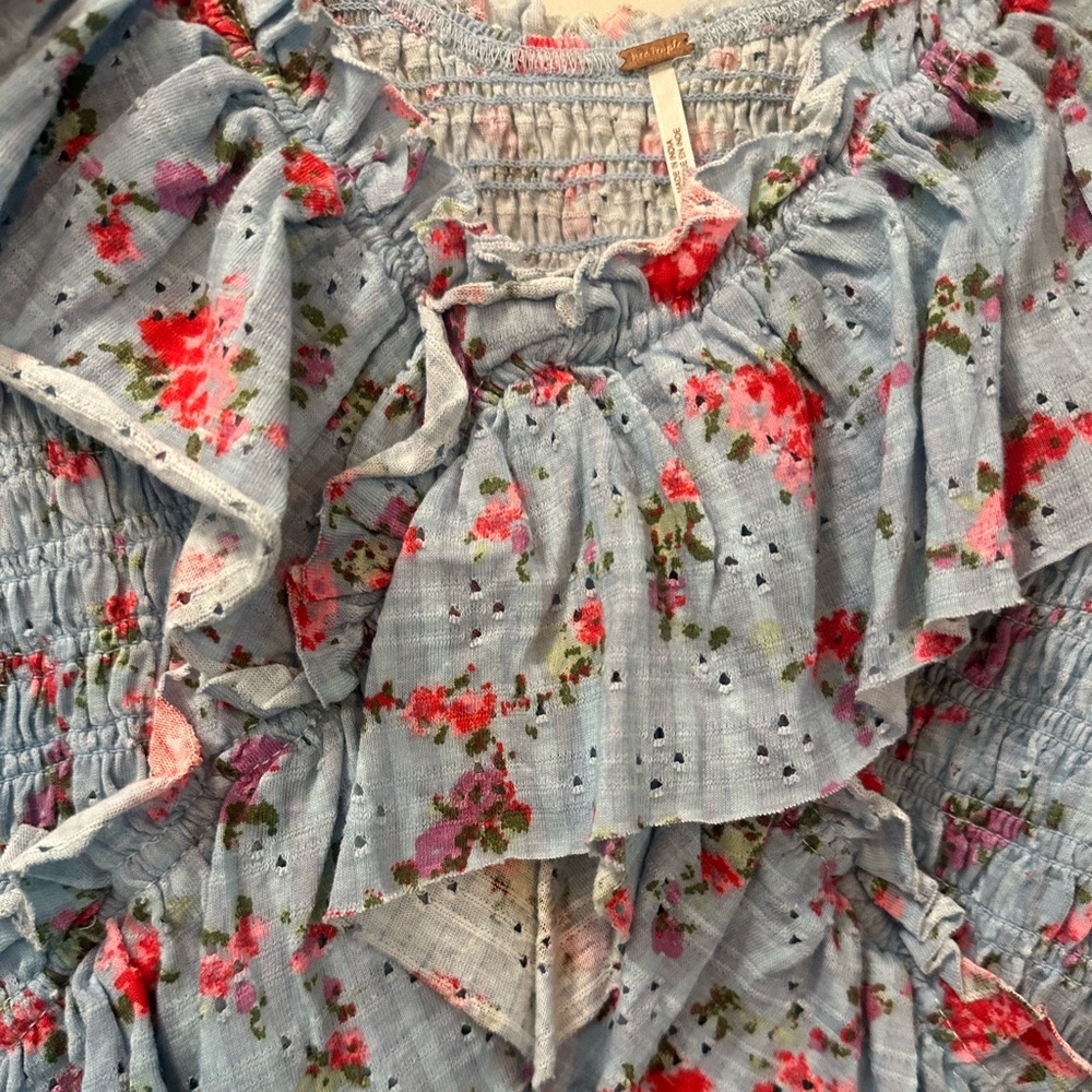 Floral Ruffle Blouse - Picture 3 of 3